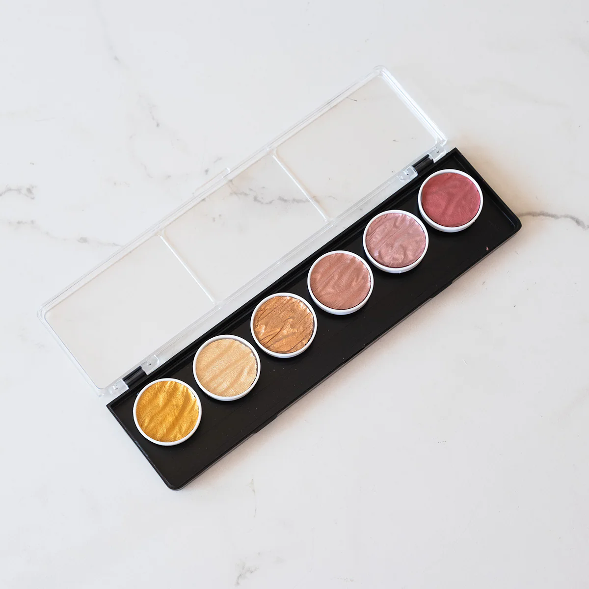 Vintage Metallic Finetec Ink Palette